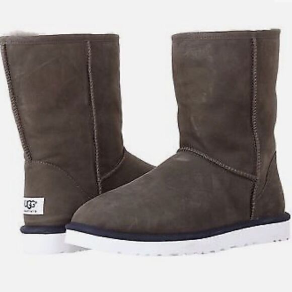 UGG Metal Gray Classic Short Suede Shearling Boot in Men\'s Extended Size 18